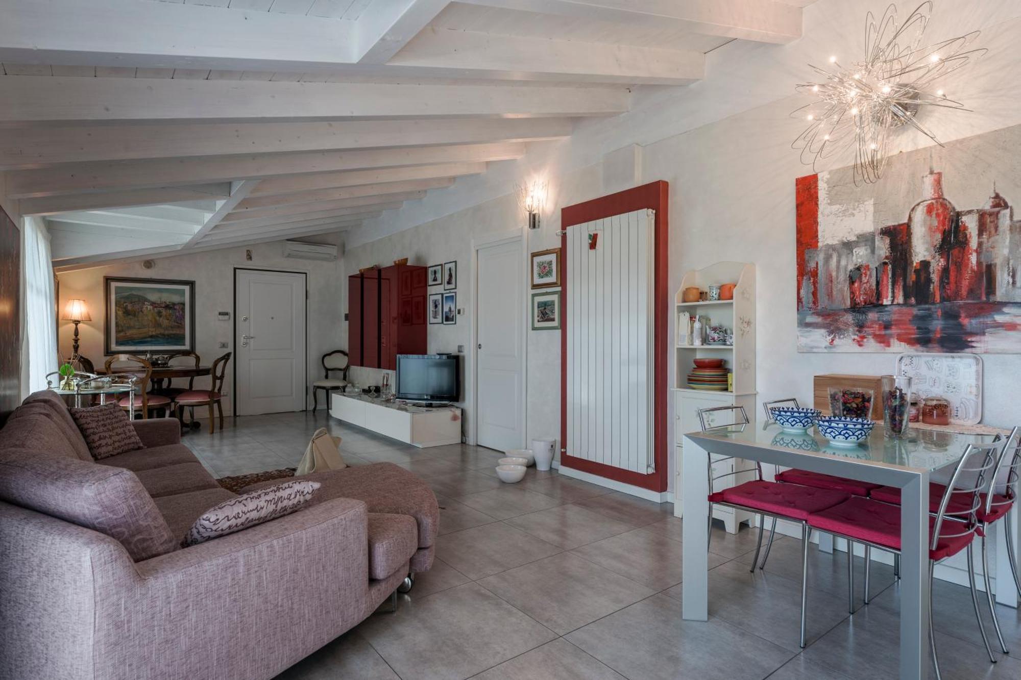 Matteotti Apartments Ντεζεντσάνο ντελ Γκάρντα Εξωτερικό φωτογραφία